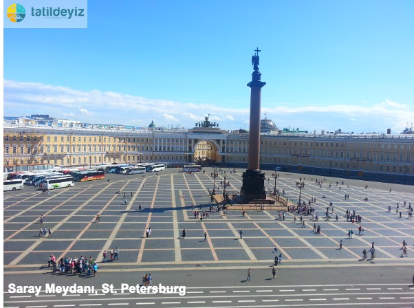 St Petersburg Gezilecek Yerler Saray Meydani